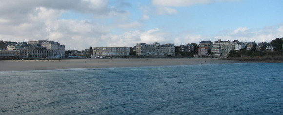 The central beach of Dinard. GLK