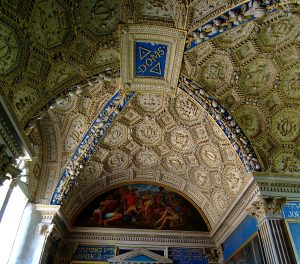 Ceiling of the chapel at the Batie d'Urfé (c) OT Saint-Etienne-le-Molard, Loire