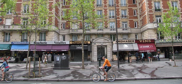 Marché Maubert, 5th arrondissement, Paris. Photo GLK.