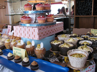 Cupcakes in competition at Cupcake Camp, Paris. GLK