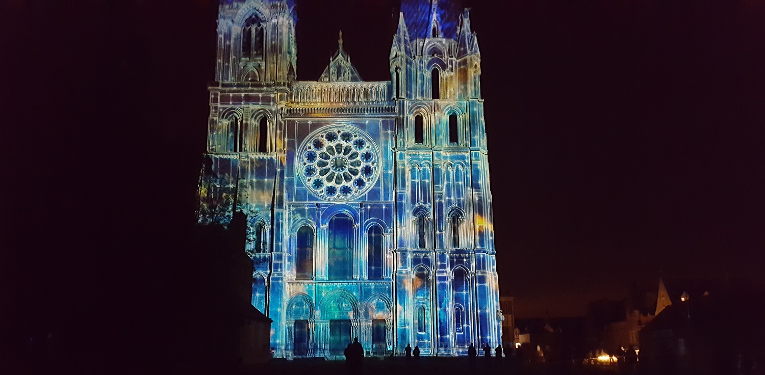 Chartres by night (c) GLKraut