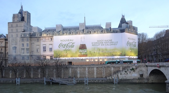 Coca-Cola justice Paris 2015 Jan 01
