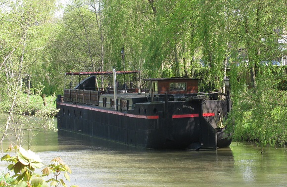 Le Mawhot, beer bar barge on the Meuse, Charleville-Mézières. GLK.