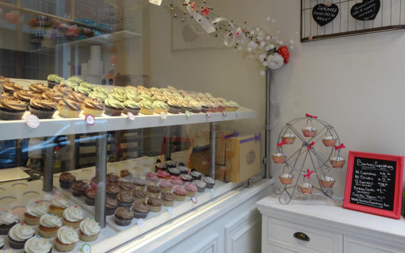 Cupcake display at Bertie's Cupcakery