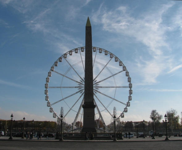 La Grande Roue, Ferris wheel between the Obelisk and the entrance to the Tuileries Garden. GLKraut.