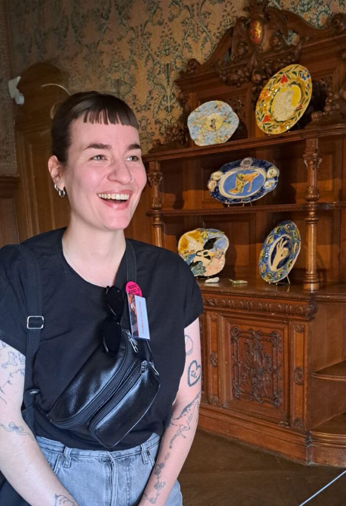 Camille Chastange, the artist who fashioned the trail of pleasures that can especially be seen in the dining room. Photo (c) GLK.
