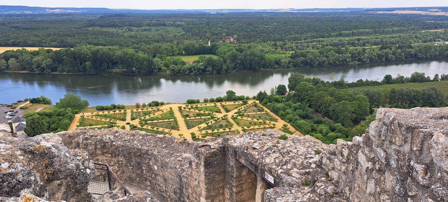 La Roche-Guyon view from dungeon - GLK La Roche-Guyon, view from castle keep - dungeon. Photo (c) Gary Lee Kraut