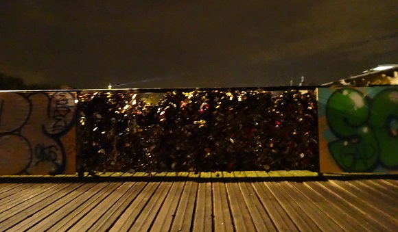 Paris by night on the Pont des Arts with love locks - GLK