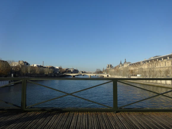 On the Pont des Arts facing west. Photo GLK.