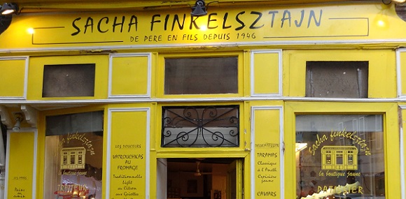 Sacha Finkelsztajn bakery, rue des Rosiers. Photo GLK