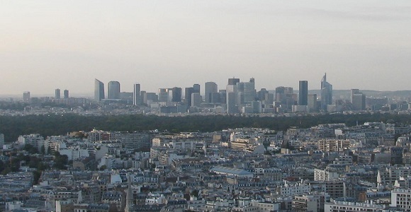 View over the 16th arrondissement to La Defense. Photo GLK