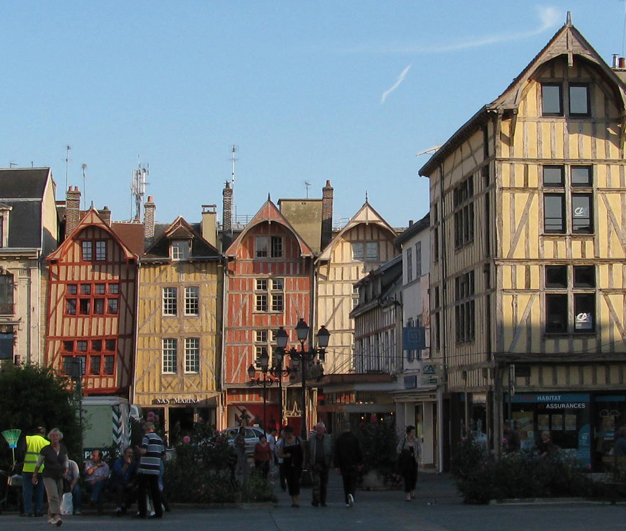 Half-timbered houses on Place Alexandre Israel, Troyes. Photo GLK.